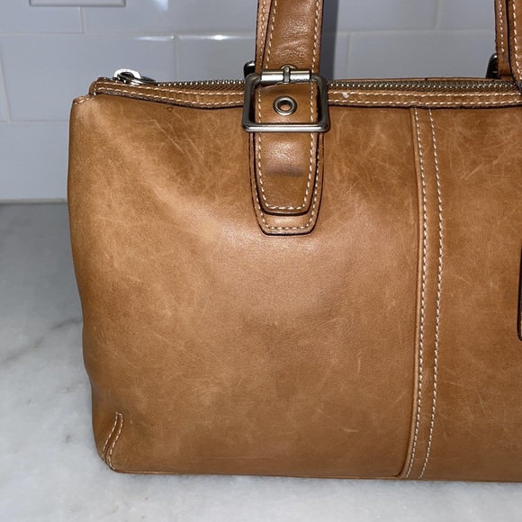 Coach Legacy Leather Full Zip Satchel - Picture 2 of 16